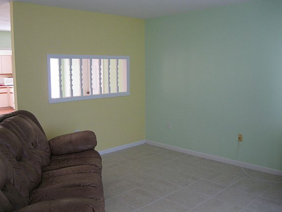 3rd image of 1015 Hispana Avenue