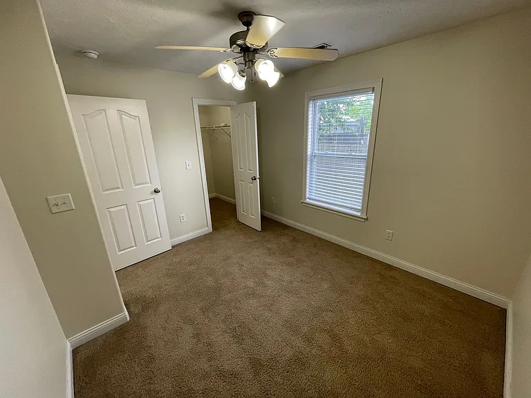 1417 Shining Armor Ln — Photo 11