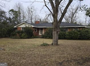 311 S 4th St, Tennille, GA