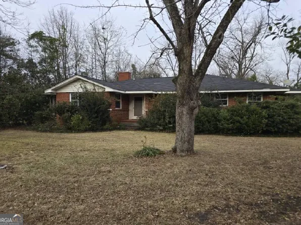 311 S 4th St, Tennille, GA 31089