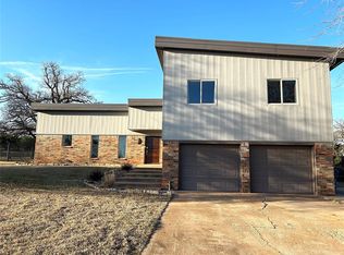 2205 Rambling Rd, Edmond, OK 73025