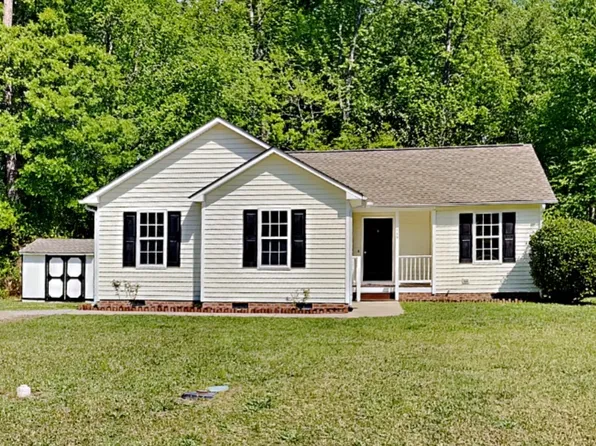 109 Stone Ridge Dr, Smithfield, NC 27577