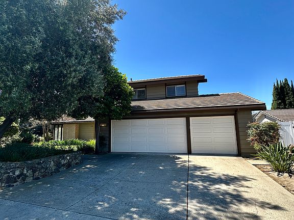 2nd image of 6566 Ridge Manor Ave