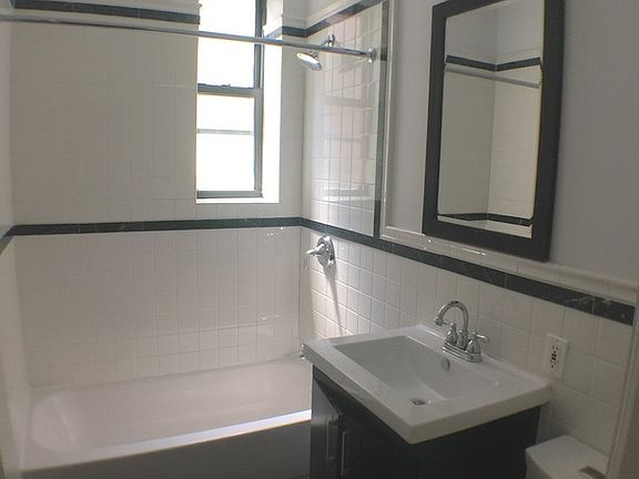 3rd image of 31 Ocean Pkwy #6EHG