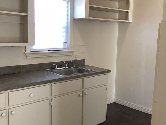4th image of 109 N Belleview St APT B
