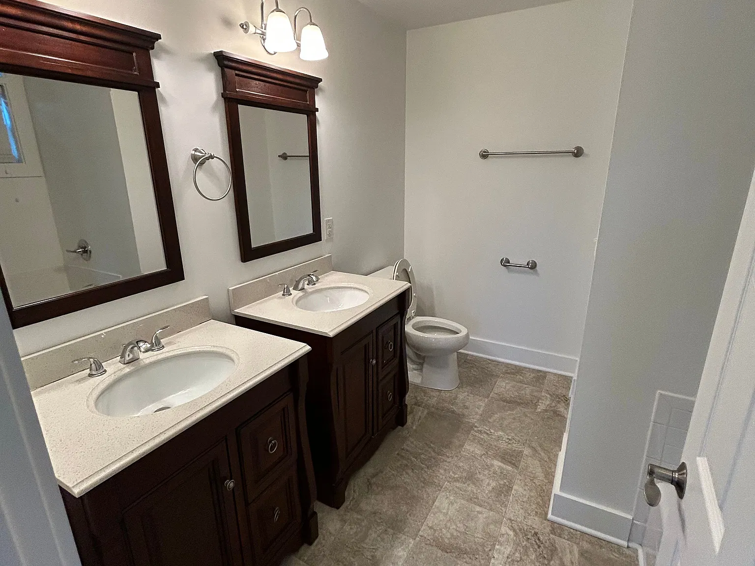 1 bed, 2500 sqft, $850 — Photo 3