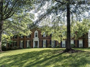 12 Upper Barnes Rd, Saint Louis, MO 63124