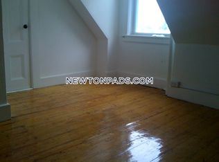 256 Elliot St #2, Newton Upper Falls, MA 02464