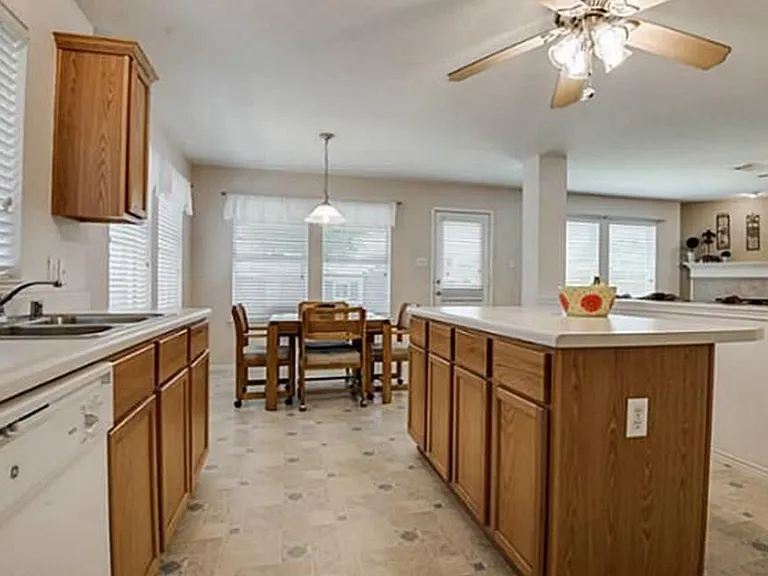 10205 Benwick Dr — Photo 10