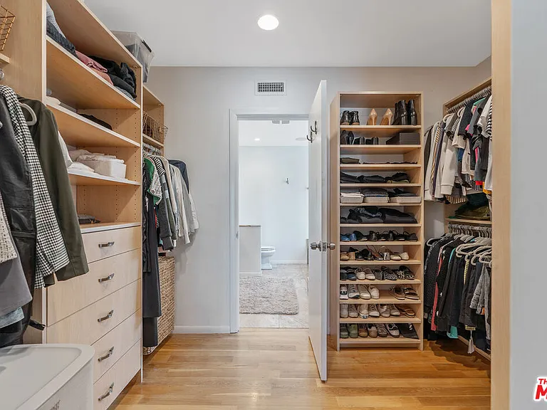 4246 S Cloverdale Ave — Photo 15