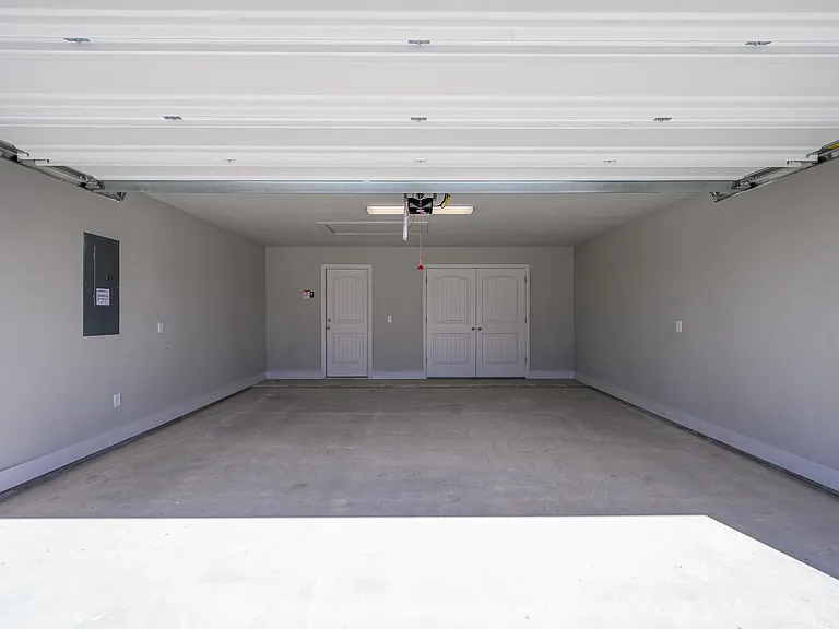 2801 Tulip Dr — Photo 27