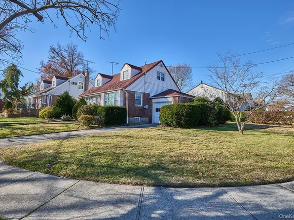 1068 Ashley Drive, Valley Stream, NY 11580