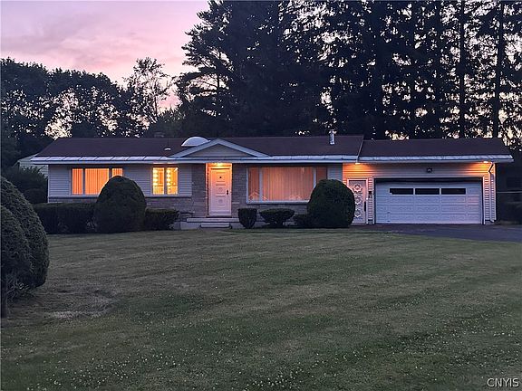 3rd image of 57 Pond Ln