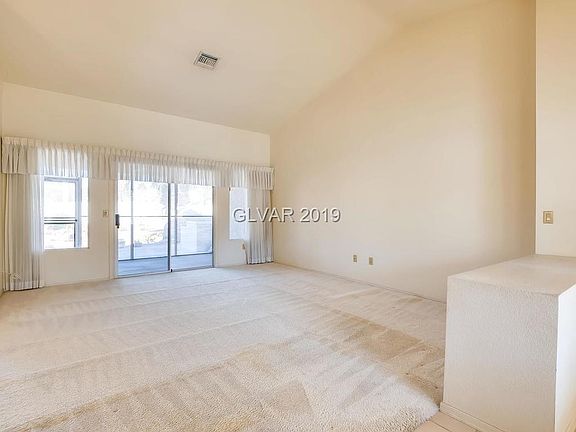 5th image of 3113 Birdwood Dr