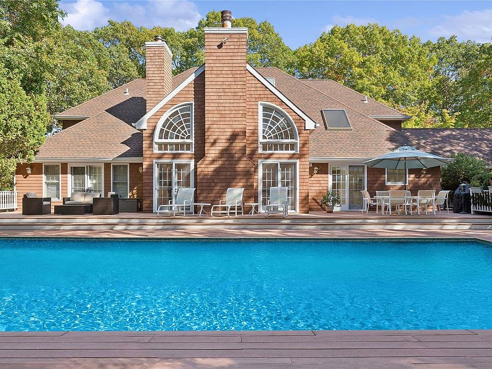 1st image of 26 Elizabeth Lane
