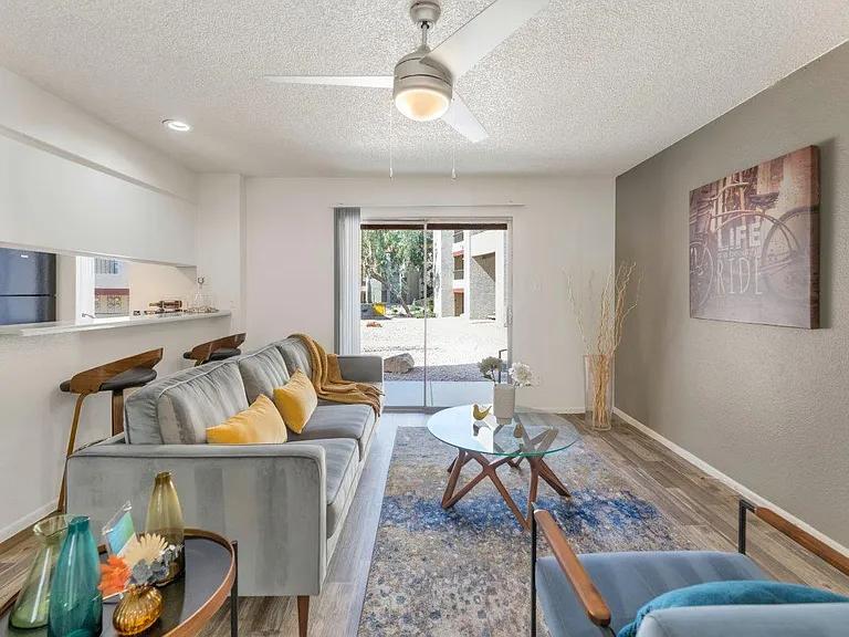 Glen Brae Apartments — Photo 18