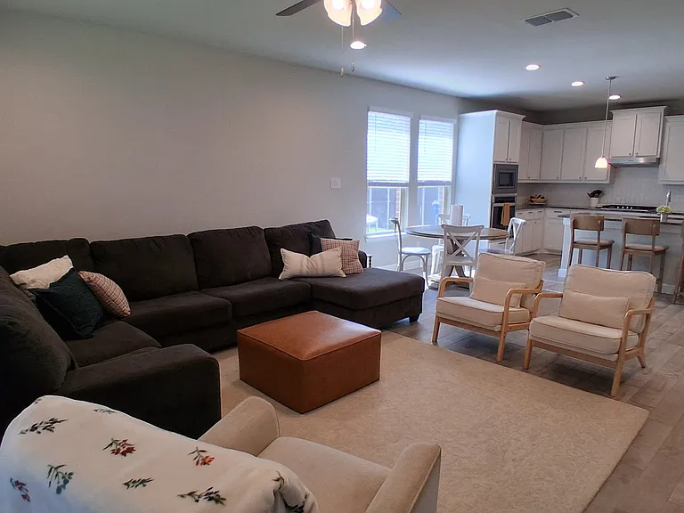 309 Clayton St — Photo 21