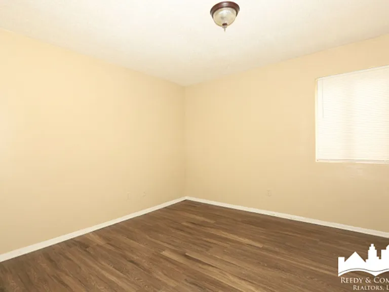 2835 Toehill Cv — Photo 12