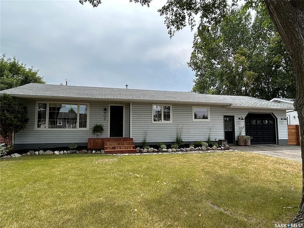 905 Alberni STREET, Moosomin, SK S0G 3N0 MLS SK948783 Zillow