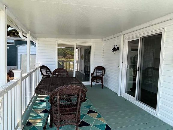 4th image of 1204 Cedar Point Blvd #63