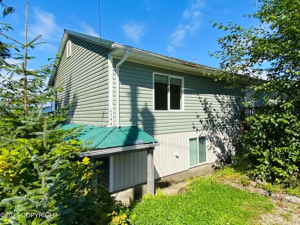 6344 G St, Klawock, AK 99925