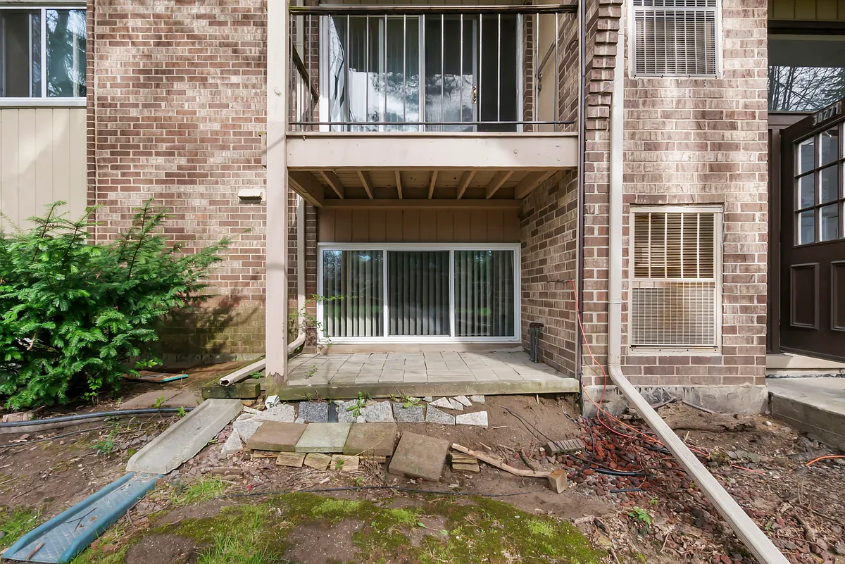 Building Photo - 38271 Fairway Ct #99
