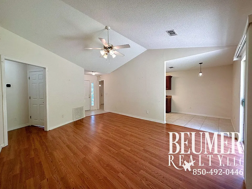 136 Carrier Dr