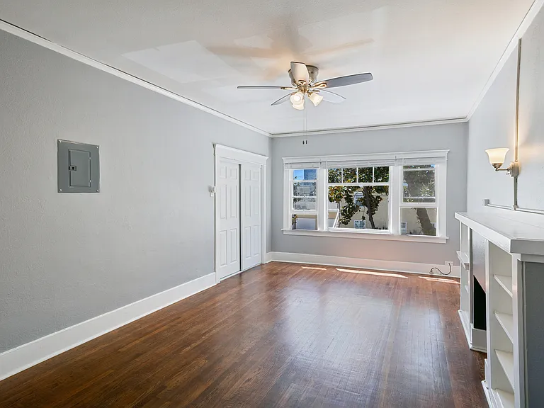 238 Gaviota Ave — Photo 10