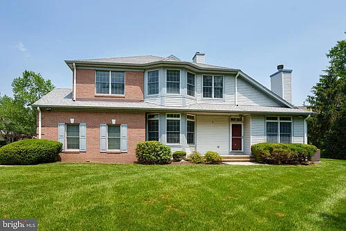 111 Saint Clair Ct Photo 1