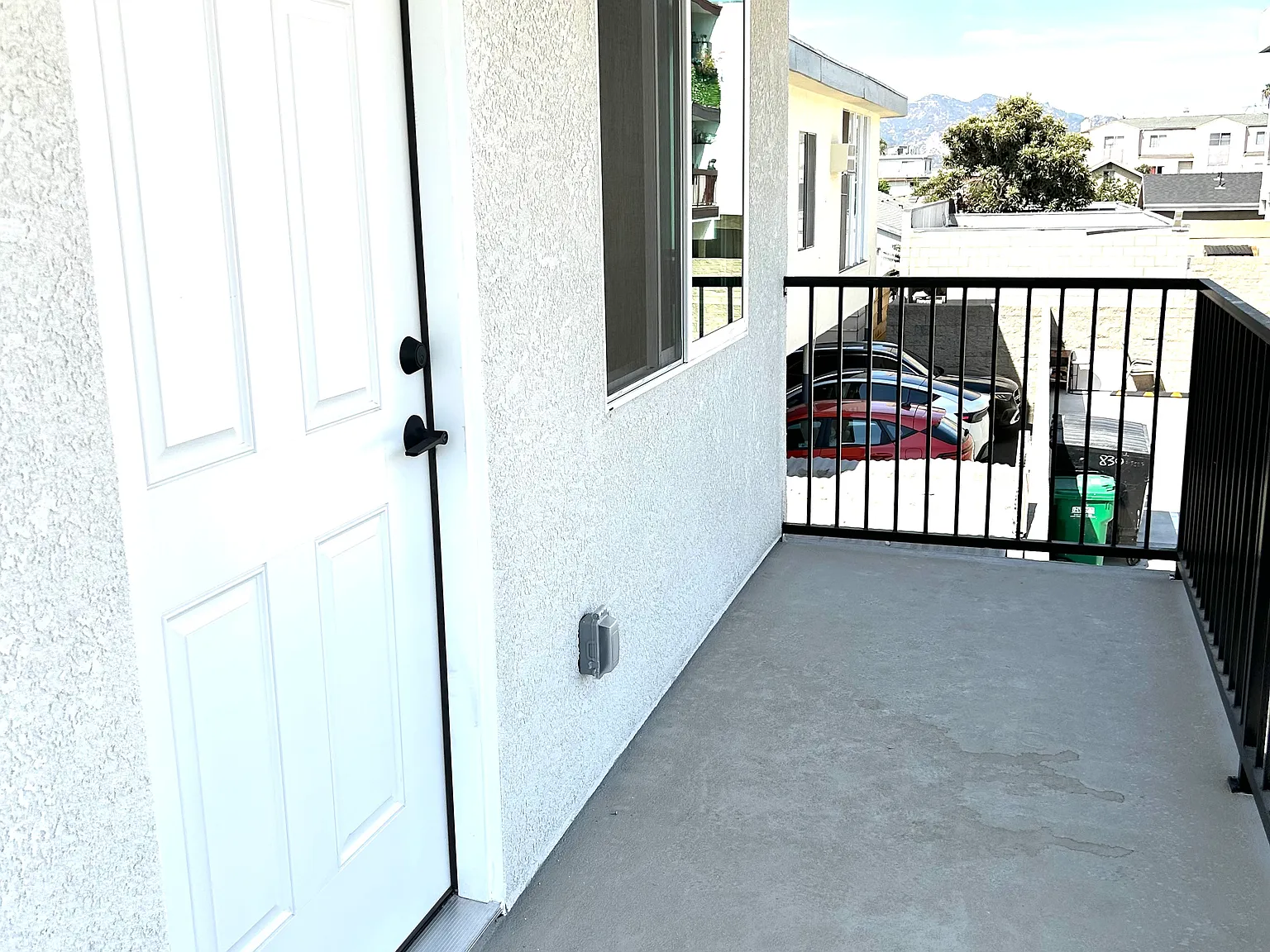 2 bed, 800 sqft, $3,200 — Photo 3
