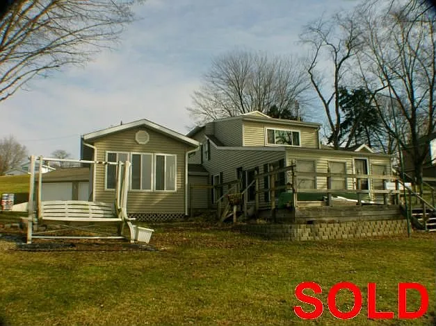 9663 N Circle Dr W photo 1