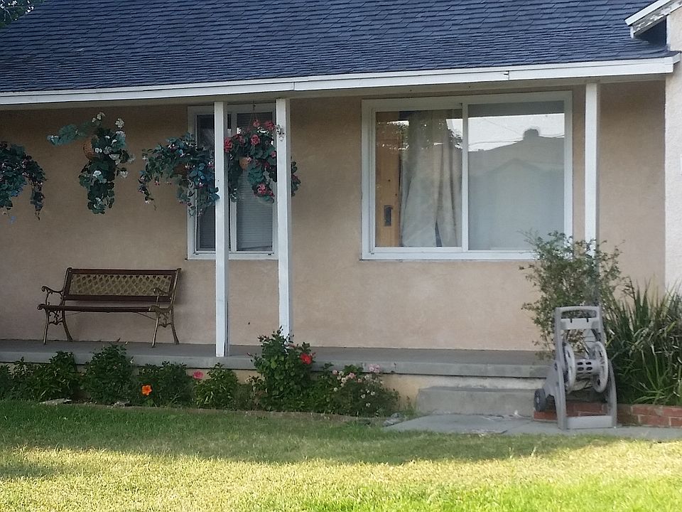 2nd image of 11527 Bradhurst St