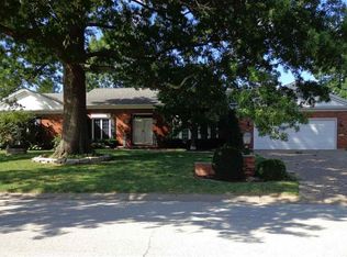 2127 N Wilmar Dr, Quincy, IL 62301