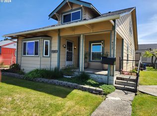 912 Fir Ave, Reedsport, OR 97467