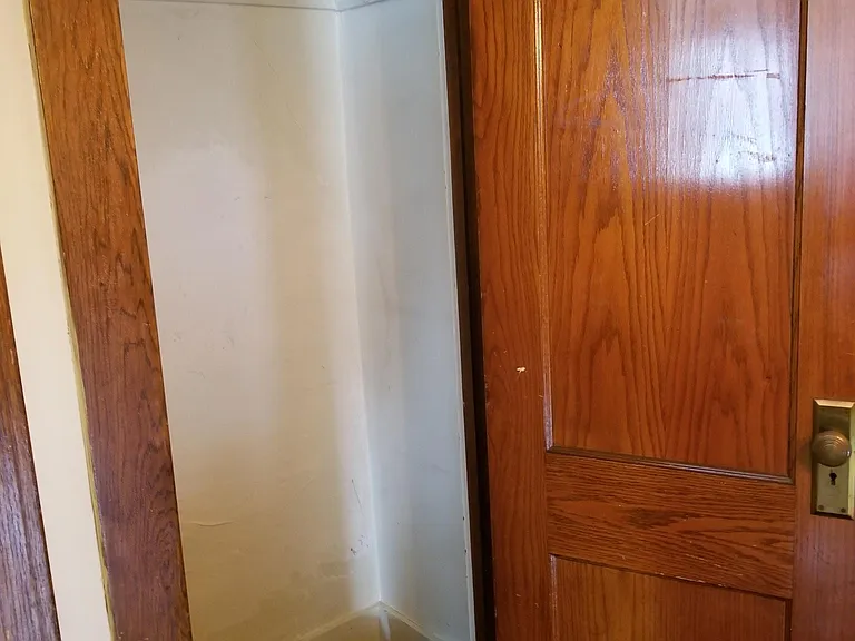 1301 W 10th St #2 — Photo 13