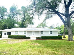 2995 Spring St, Marianna, FL 32446