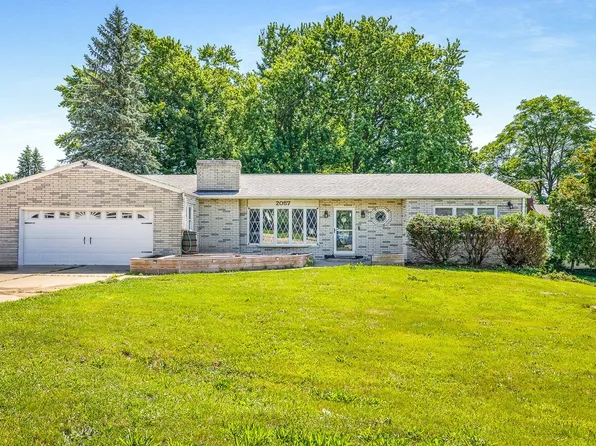 2057 State Rte N, Freeport, IL 61032