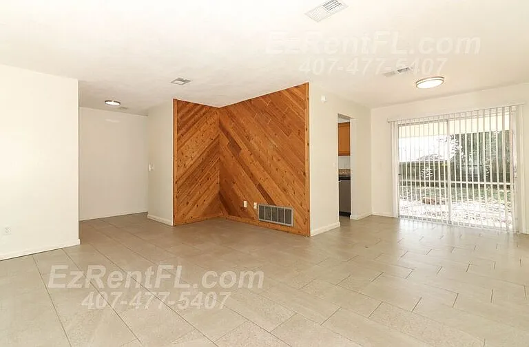 858 Bishop Dr — Photo 8