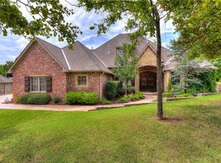 2309 Saddleback Dr, Edmond, OK 73034