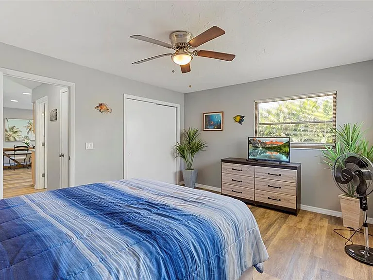 309 Shore T Rd — Photo 27