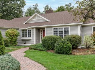 105 Peaked Hill Dr, Contoocook, NH 03229