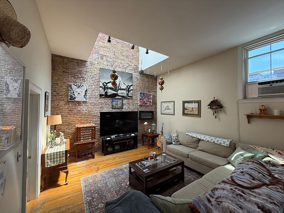 1st image of 261 Commonwealth Ave APT 9