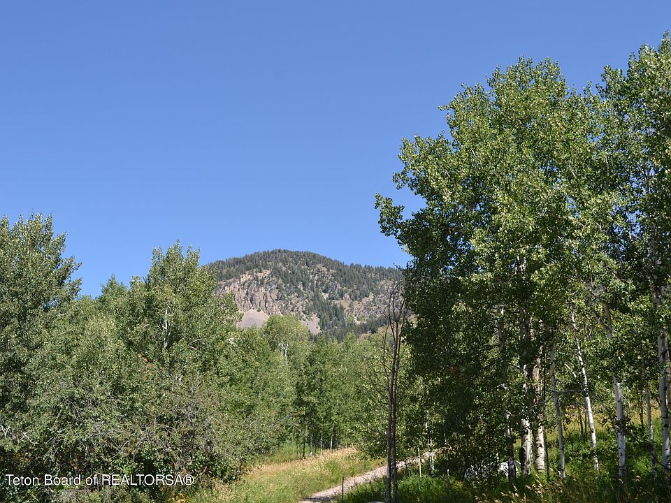 2nd image of Birch Cir