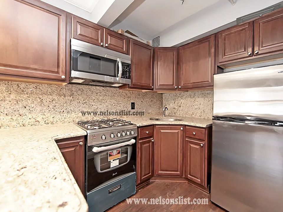 2nd image of 533 3rd St APT 1
