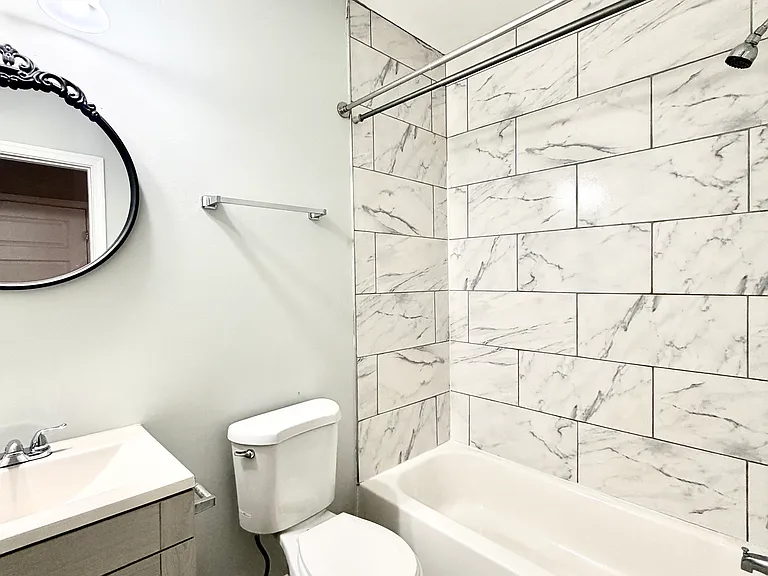 141 E North Ave #3 — Photo 3