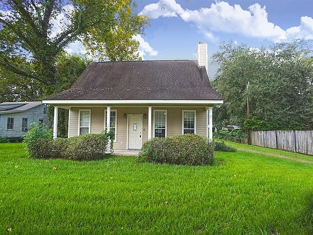 1st image of 126 Matthew Dr