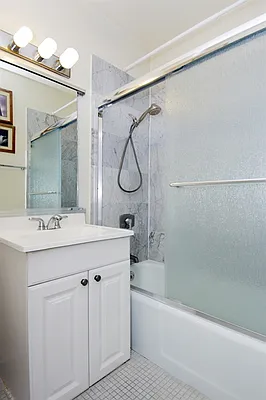 Rented by Corcoran | media 21