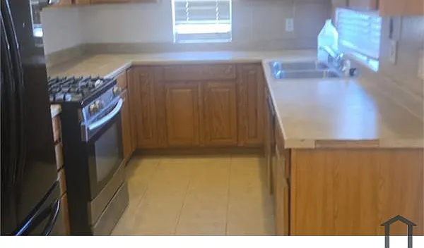 1405 Vegas Valley Dr — Photo 5