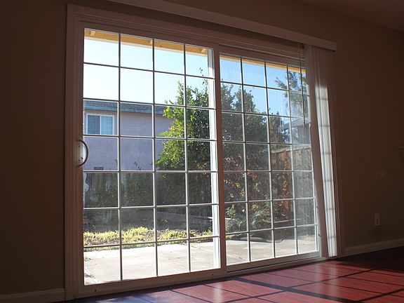 5th image of 33867 Whitehead Ln