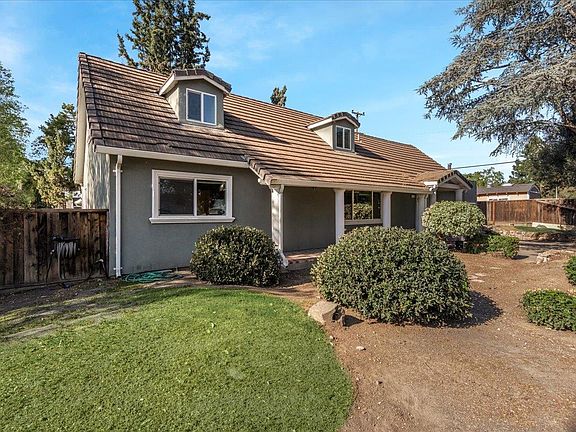 3rd image of 1639 Dixie Dr